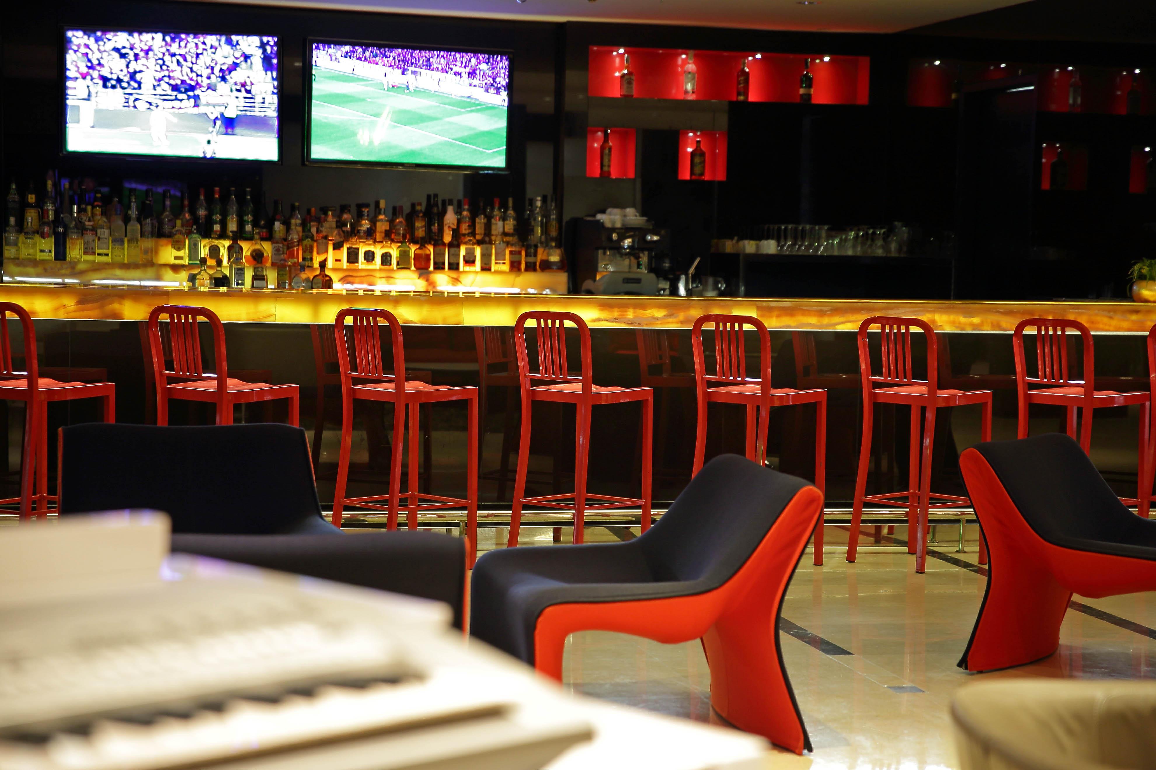 Sheraton Grand Panama Eksteriør billede The bar at the hotel