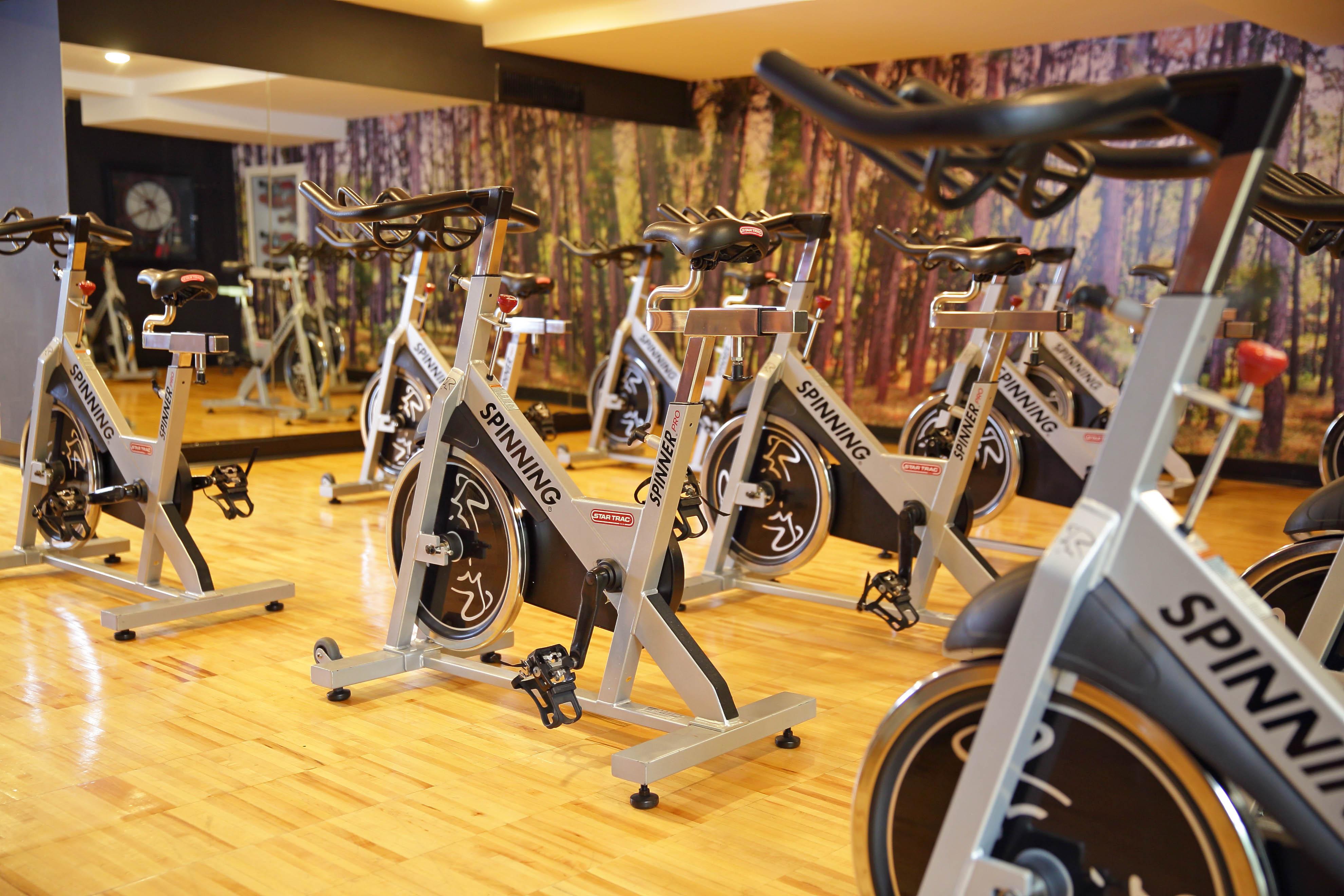Sheraton Grand Panama Eksteriør billede A typical indoor cycling studio